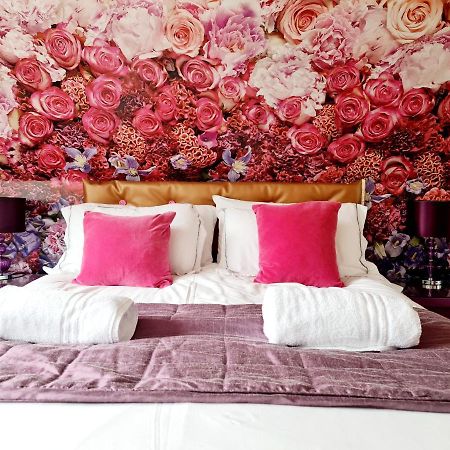 Westwell Hall Guest Accommodation, Bed & Breakfast, Luxury Rooms อิลฟราคูมบ์ ภายนอก รูปภาพ