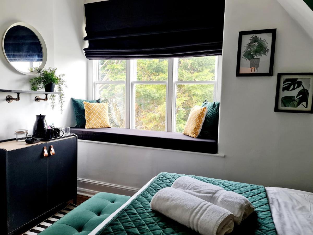 Westwell Hall Guest Accommodation, Bed & Breakfast, Luxury Rooms อิลฟราคูมบ์ ภายนอก รูปภาพ
